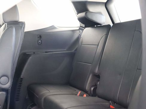 Certified 2021 Chevrolet Traverse High Country image 17