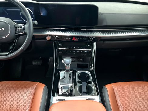 Used 2024 Kia Carnival SX Prestige FWD image 14