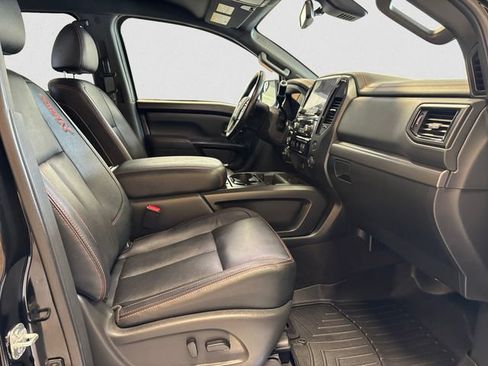 Used 2023 Nissan Titan PRO-4X w/ Pro-4x Convenience Package AWD/4WD image 16