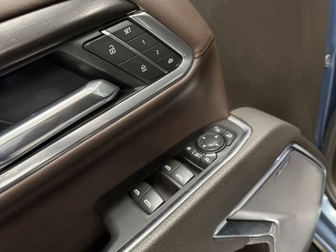 Used 2025 GMC Sierra 3500 Denali w/ Denali Reserve Package image 31