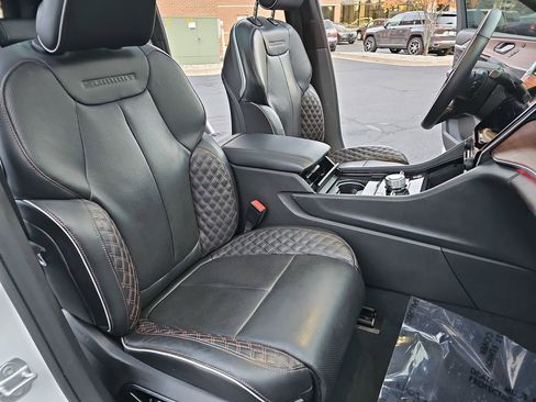 Certified 2022 Jeep Grand Cherokee Summit w/ Adv Protech Group IV image 10