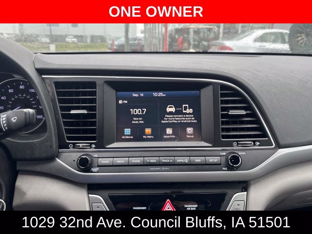 Used 2017 Hyundai Elantra SE FWD image 17