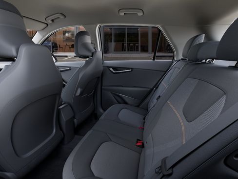 New 2026 Kia Niro LX image 18