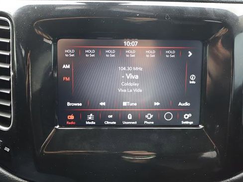 Used 2020 Jeep Compass Altitude image 16