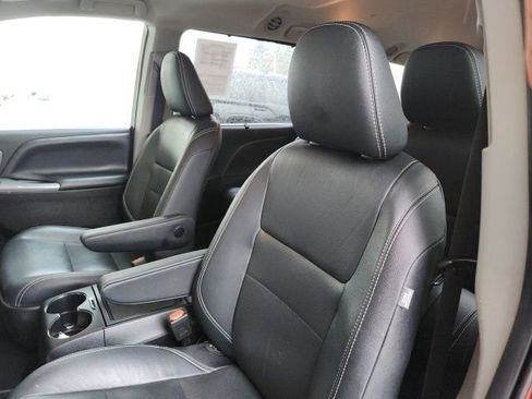 Used 2020 Toyota Sienna SE image 17