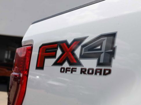 Used 2022 Ford F250 Lariat w/ Lariat Ultimate Package AWD/4WD image 56