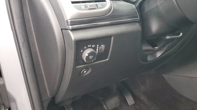Certified 2019 Jeep Grand Cherokee Limited AWD/4WD image 12