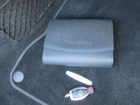 Used 2015 Mercedes-Benz SL 550 image 48