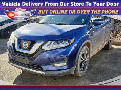 Used 2017 Nissan Rogue SL w/ SL Premium Package