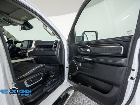Used 2022 RAM 1500 Laramie AWD/4WD image 43