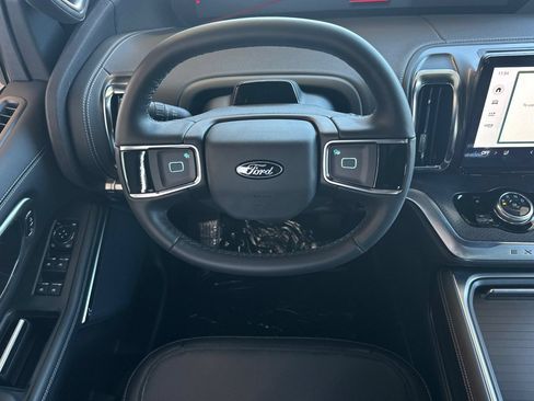 New 2026 Ford Expedition Platinum w/ Stealth Appearance Package AWD/4WD image 15