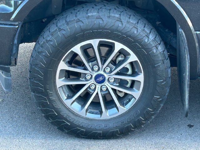 Used 2018 Ford F150 XLT w/ Equipment Group 302A Luxury AWD/4WD image 13