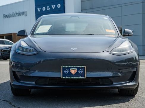 Used 2022 Tesla Model 3 RWD image 2