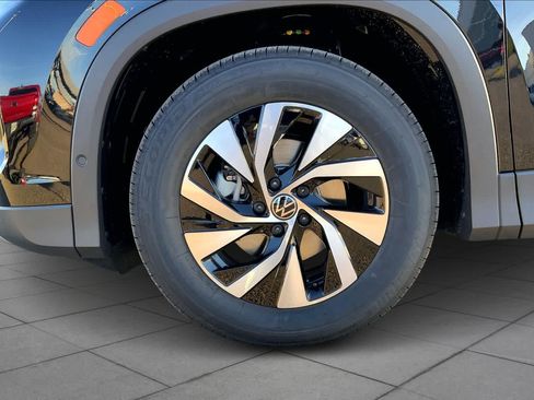 New 2026 Volkswagen Tiguan S FWD image 12