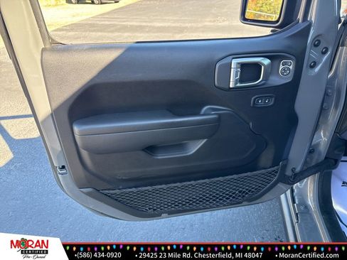 Used 2022 Jeep Wrangler Unlimited Sport image 12