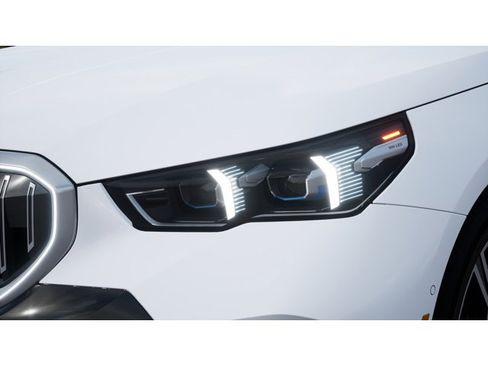 New 2026 BMW 530i image 6