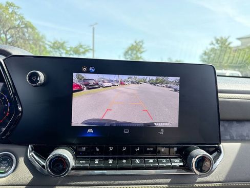 Used 2025 Chevrolet Colorado ZR2 image 19