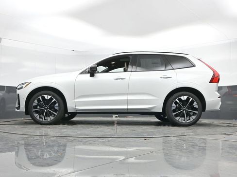 New 2026 Volvo XC60 B5 Plus w/ Climate Package image 42