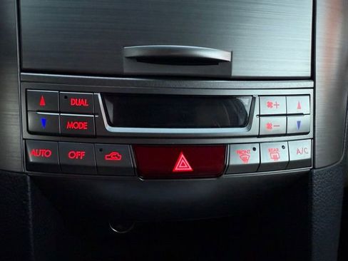 Used 2013 Subaru Outback 2.5i Limited image 13