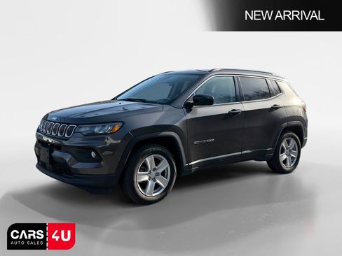 Used 2022 Jeep Compass Latitude image 3