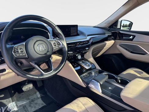 Certified 2023 Acura MDX FWD w/ Technology Package image 16