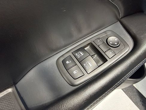 Used 2022 Dodge Challenger R/T Scat Pack w/ Plus Package RWD image 13