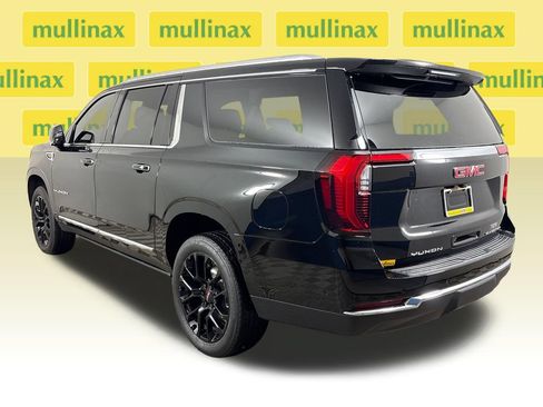 Used 2026 GMC Yukon XL Elevation AWD/4WD image 9