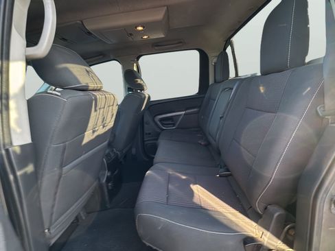 Used 2015 Nissan Titan PRO-4X AWD/4WD image 33