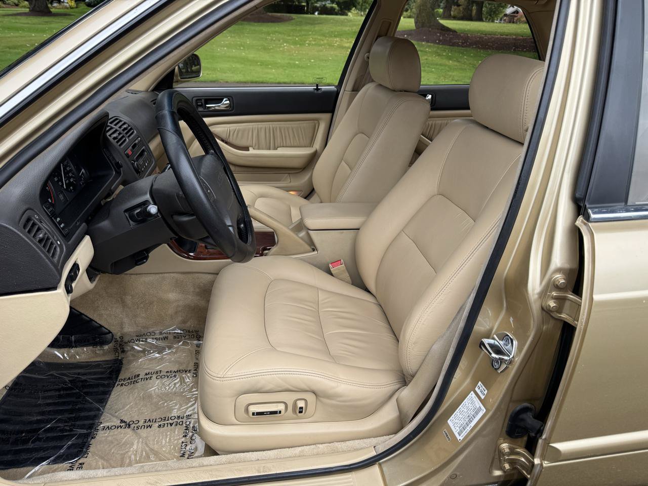 Used 1991 Acura Legend LS FWD image 10