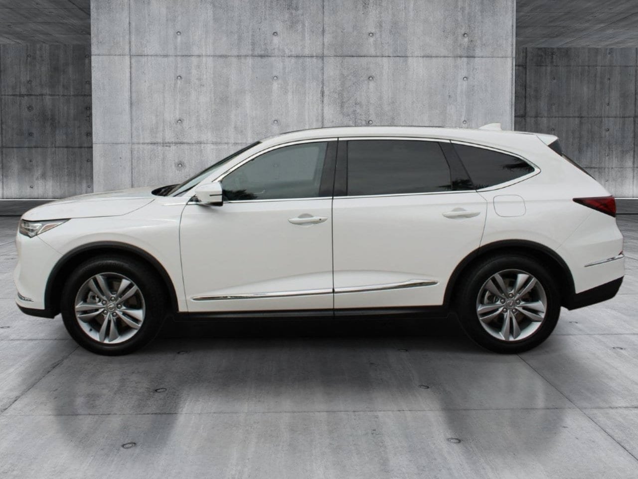 Used 2024 Acura MDX FWD image 2