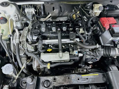 Used 2021 Nissan Kicks S FWD image 30