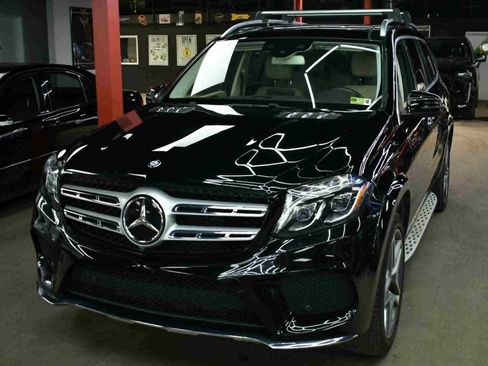 Used 2017 Mercedes-Benz GLS 550 4MATIC image 1