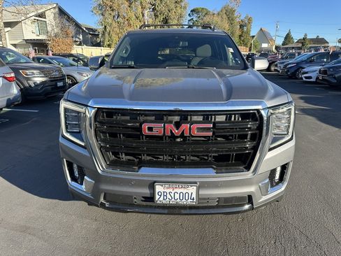 Used 2022 GMC Yukon XL SLE w/ Gmc Pro Safety Plus Package image 6