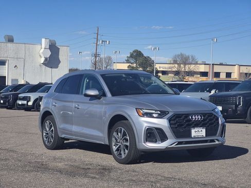 Used 2023 Audi Q5 2.0T Premium Plus AWD/4WD image 2