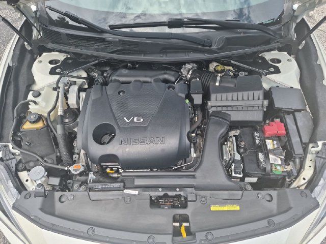 Used 2017 Nissan Maxima Platinum FWD image 28