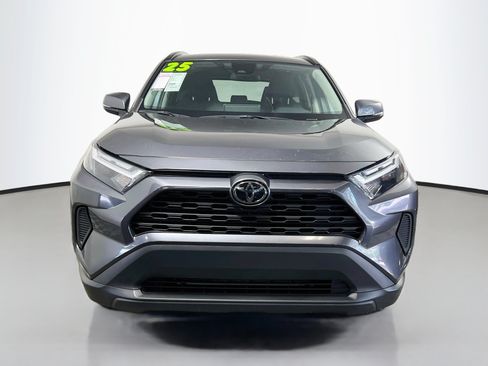 Used 2025 Toyota RAV4 XLE FWD image 11