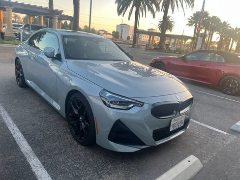 Used 2025 BMW 230i Coupe w/ M Sport Package RWD image 3