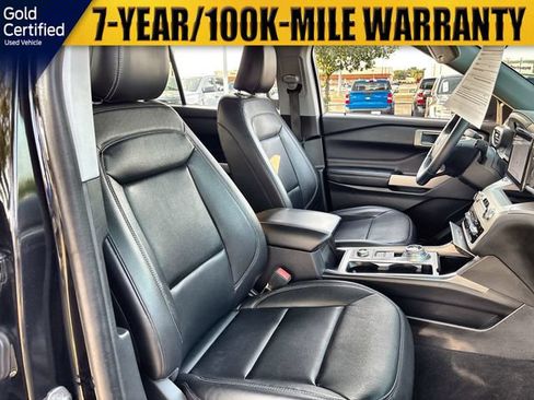 Used 2021 Ford Explorer XLT w/ Equipment Group 202A AWD/4WD image 36