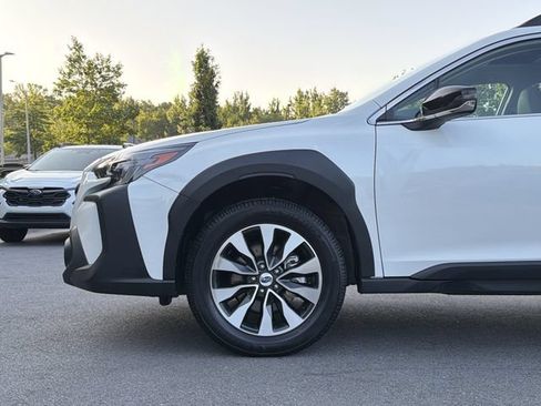 Certified 2024 Subaru Outback Limited AWD/4WD image 9