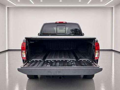 Used 2019 Nissan Frontier SV w/ Value Truck Package AWD/4WD image 5