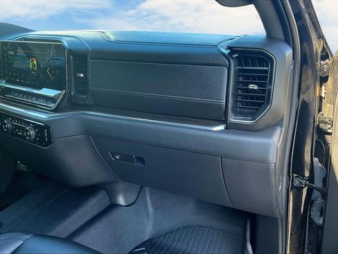 Used 2022 Chevrolet Silverado 1500 LT Trail Boss image 18