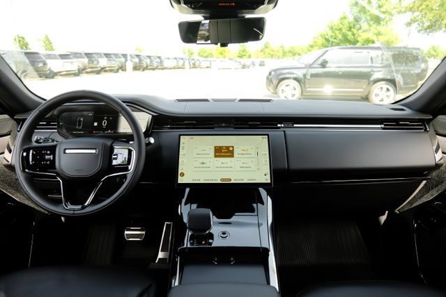 New 2026 Land Rover Range Rover Sport Dynamic SE AWD/4WD image 17