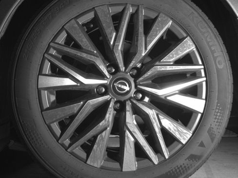 Used 2025 Nissan Altima 2.5 SV FWD image 16