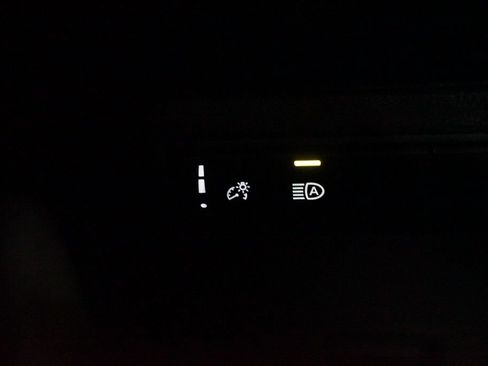 Used 2024 Toyota Corolla LE FWD image 22