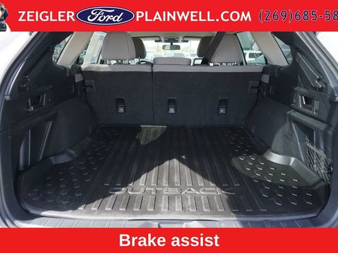 Used 2023 Subaru Outback Premium AWD/4WD image 10