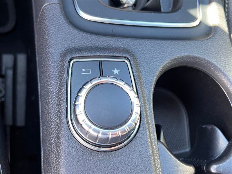 Used 2019 Mercedes-Benz CLA 250 4MATIC w/ Premium Package image 37