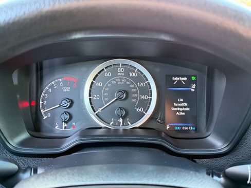 Used 2021 Toyota Corolla LE image 57