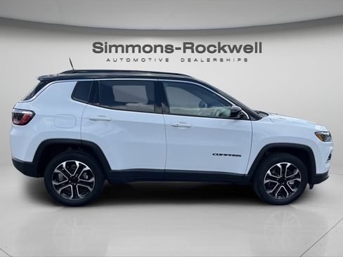 Used 2023 Jeep Compass Limited AWD/4WD image 6