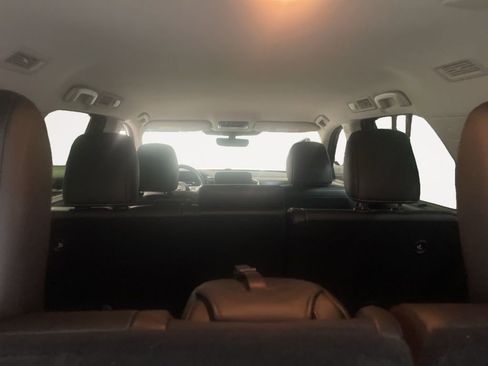 Used 2023 Nissan Pathfinder SL w/ Lighting Package (N92) image 28