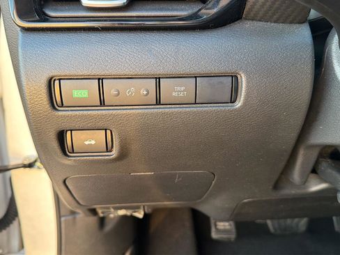 Used 2024 Nissan Sentra SV image 19